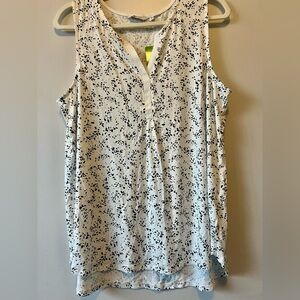 Reitmans White and Black Sleeveless Top